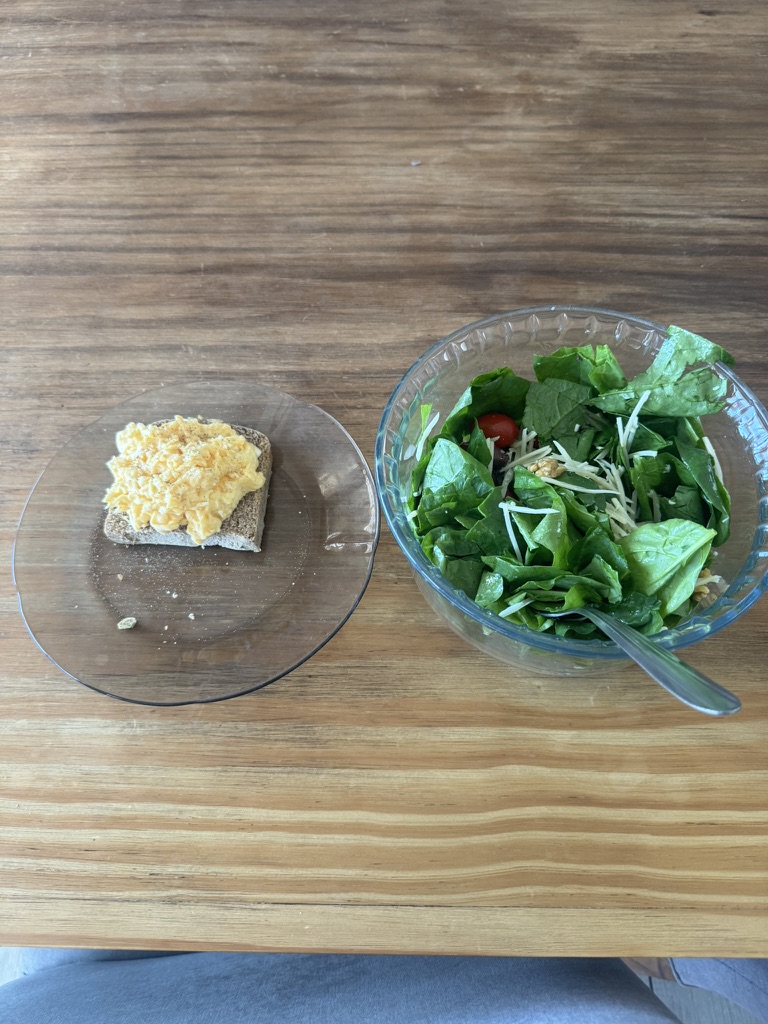 Almuerzo 18 de abril